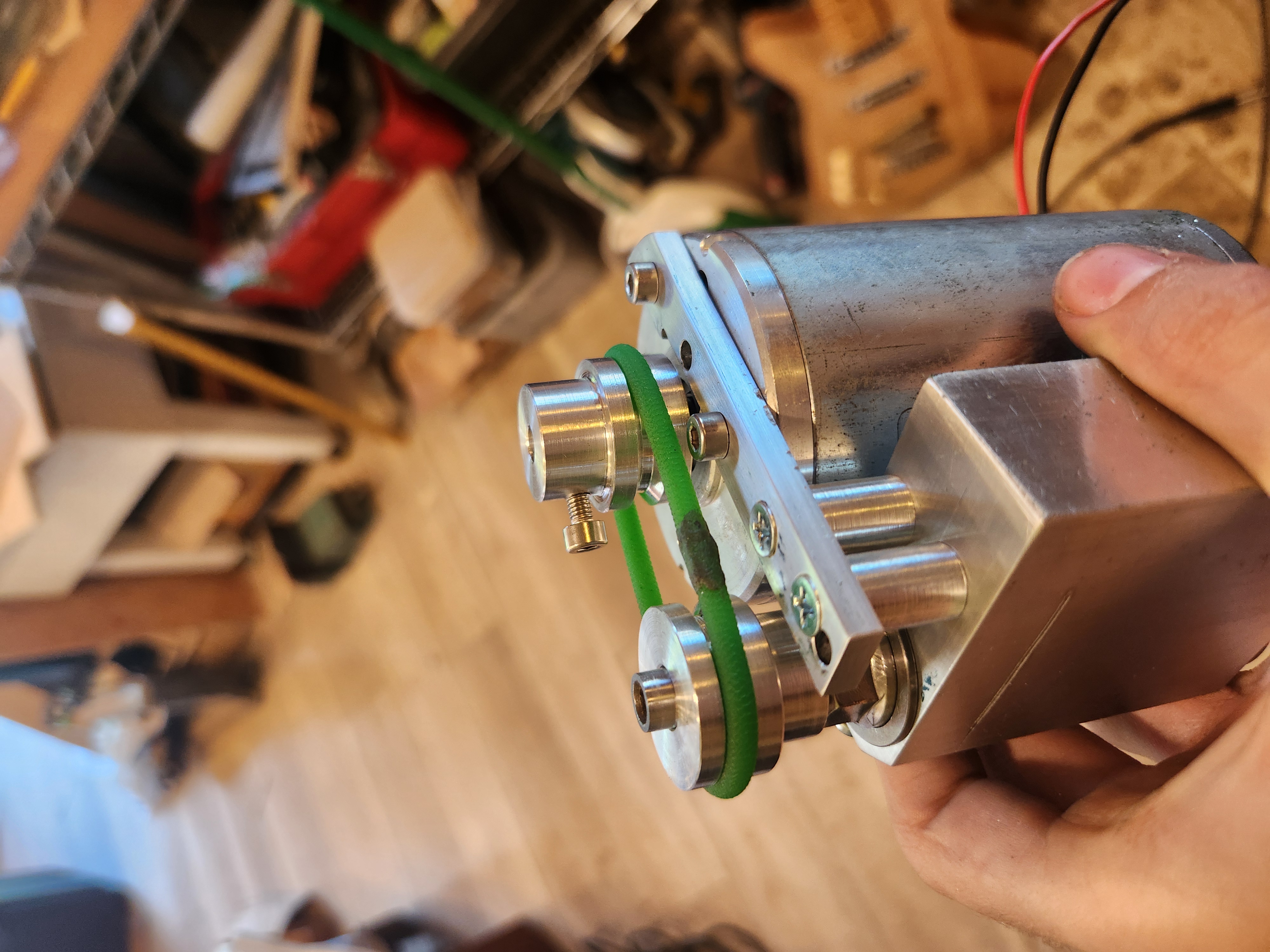 Cutting bearing seats and drilling main hole